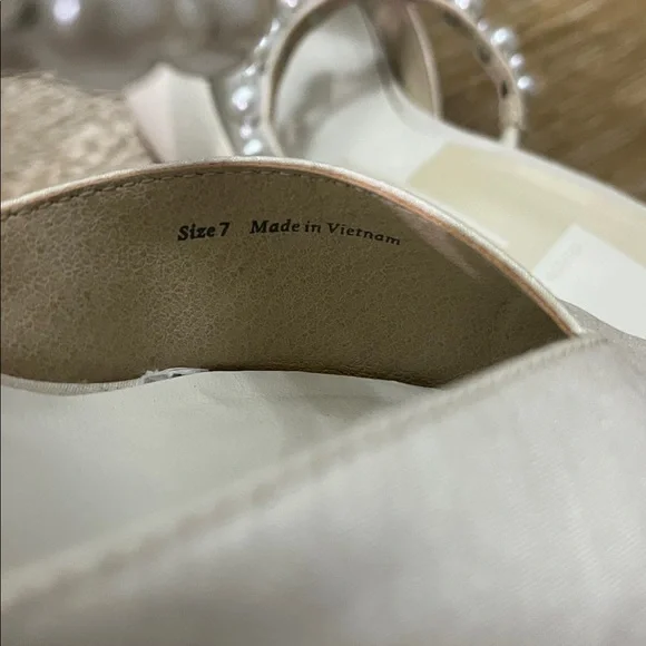 Dolce Vita Cream Kanika Pearl Kitten Heel Mule Pump size 7 - Picture 11 of 12